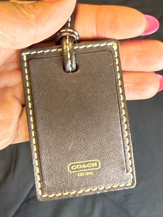 Coach AirPods Pro Case + Leather Luggage Tag Bundle - Picture 9 of 13